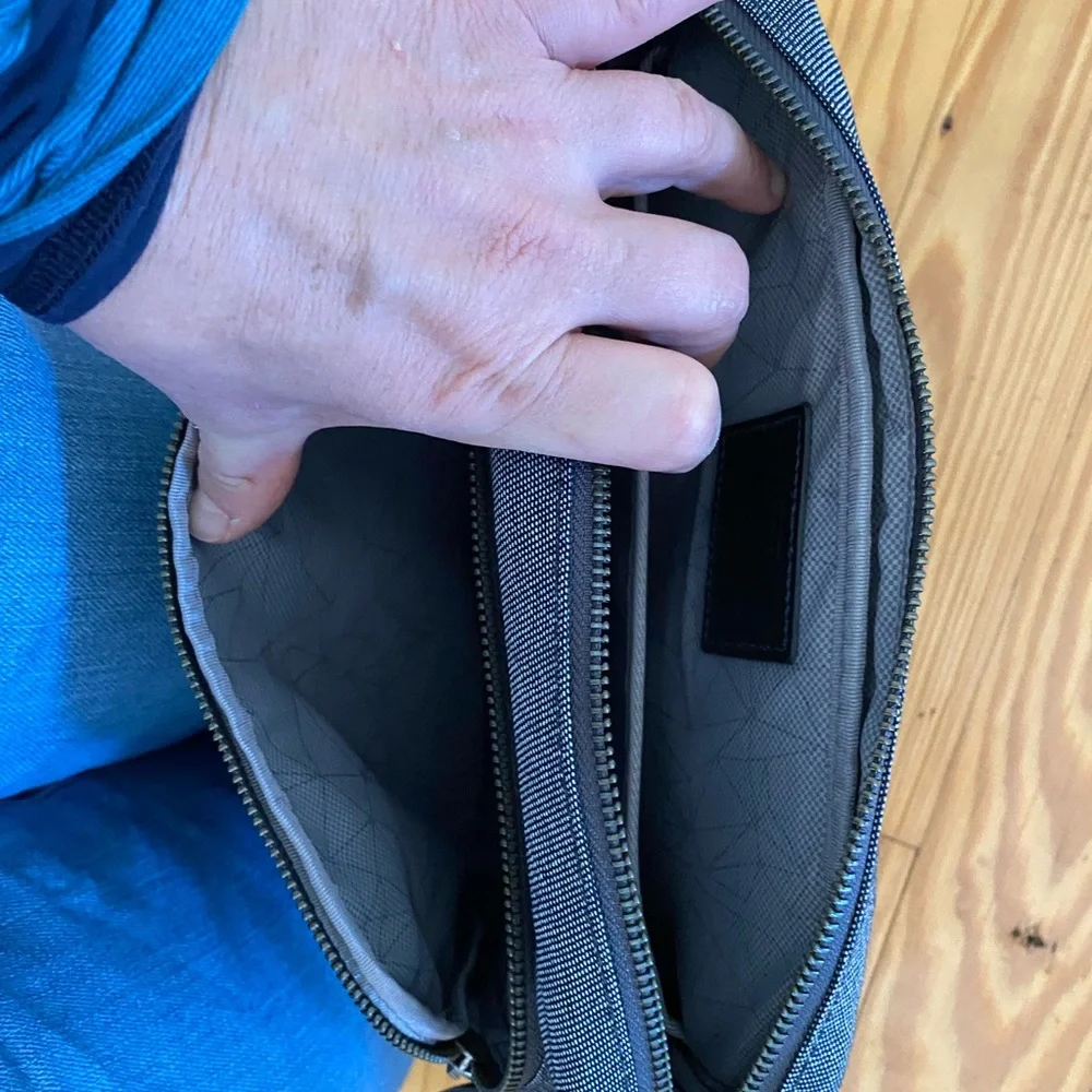 Tumi Crossbody Bag alpha bravo service